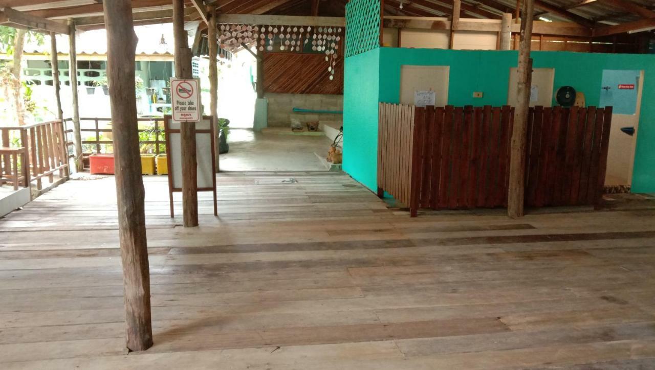 Ta Yai Homestay Ko Kut Exterior photo