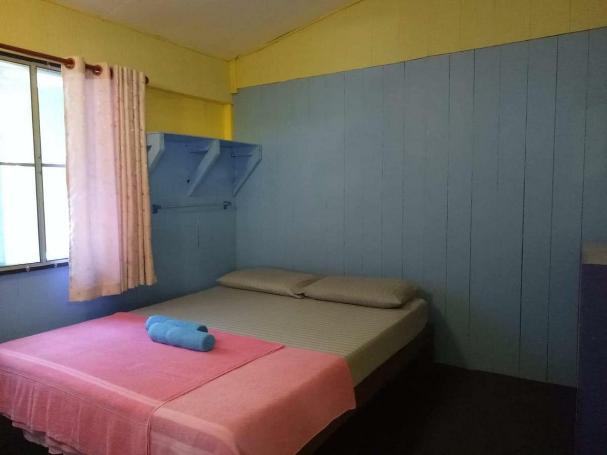Ta Yai Homestay Ko Kut Exterior photo